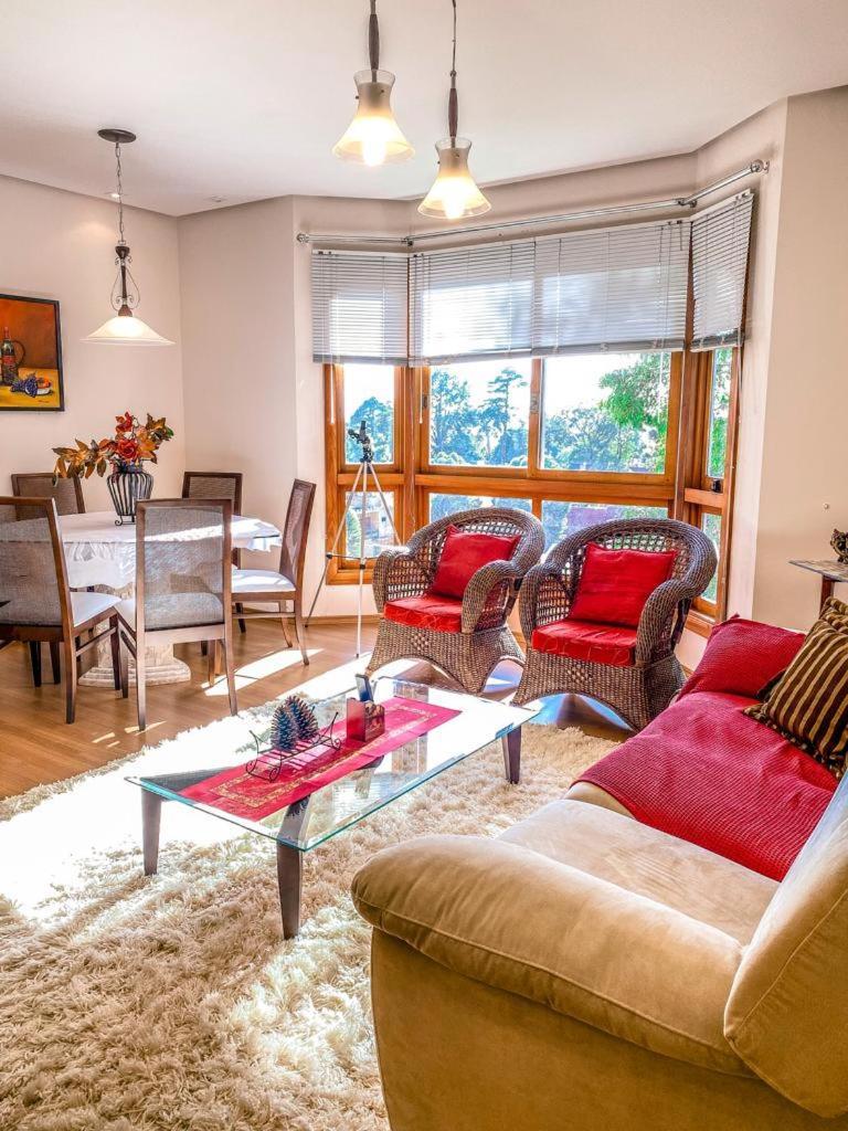 Апартаменты Apartamento Lago Negro Грамаду Экстерьер фото